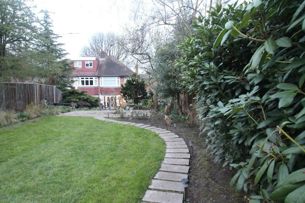 Villa Oak Tree Londra Esterno foto